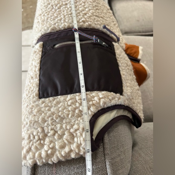 Tory Burch Cream Fleece Vest with Pocket / Size S/M - Picture 10 of 11